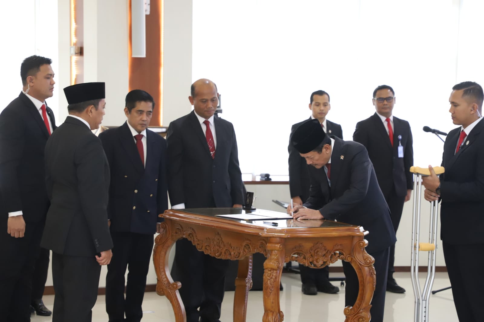 Menteri Trenggono Lantik Tornanda Syaifullah Jadi Irjen KKP