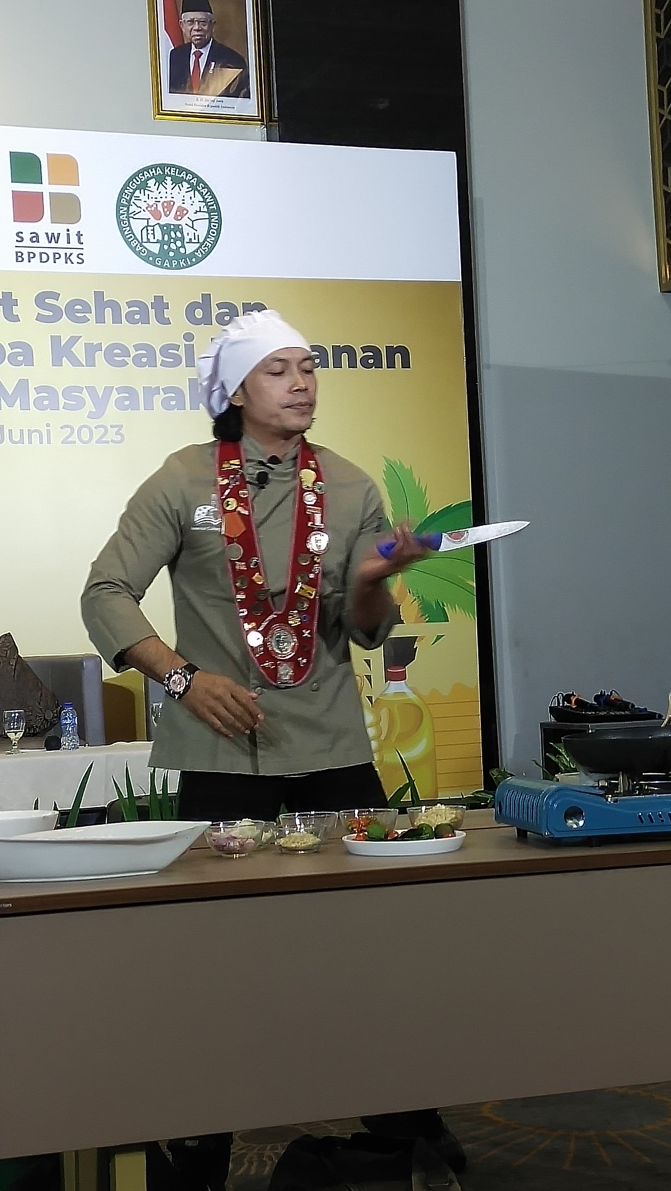 Chef Muto, Promosikan Minyak Sawit